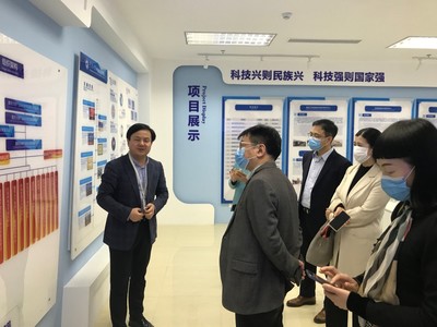校领导率队赴重庆大学产业技术研究院调研交流